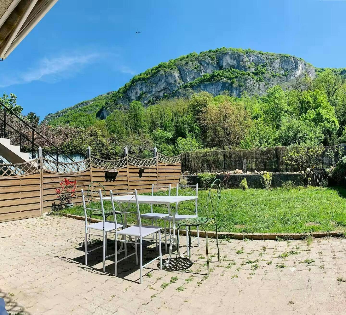 Cocoon’Ain*** Maison Chaleureuse Montagne/ViaRhona Virignin Extérieur photo